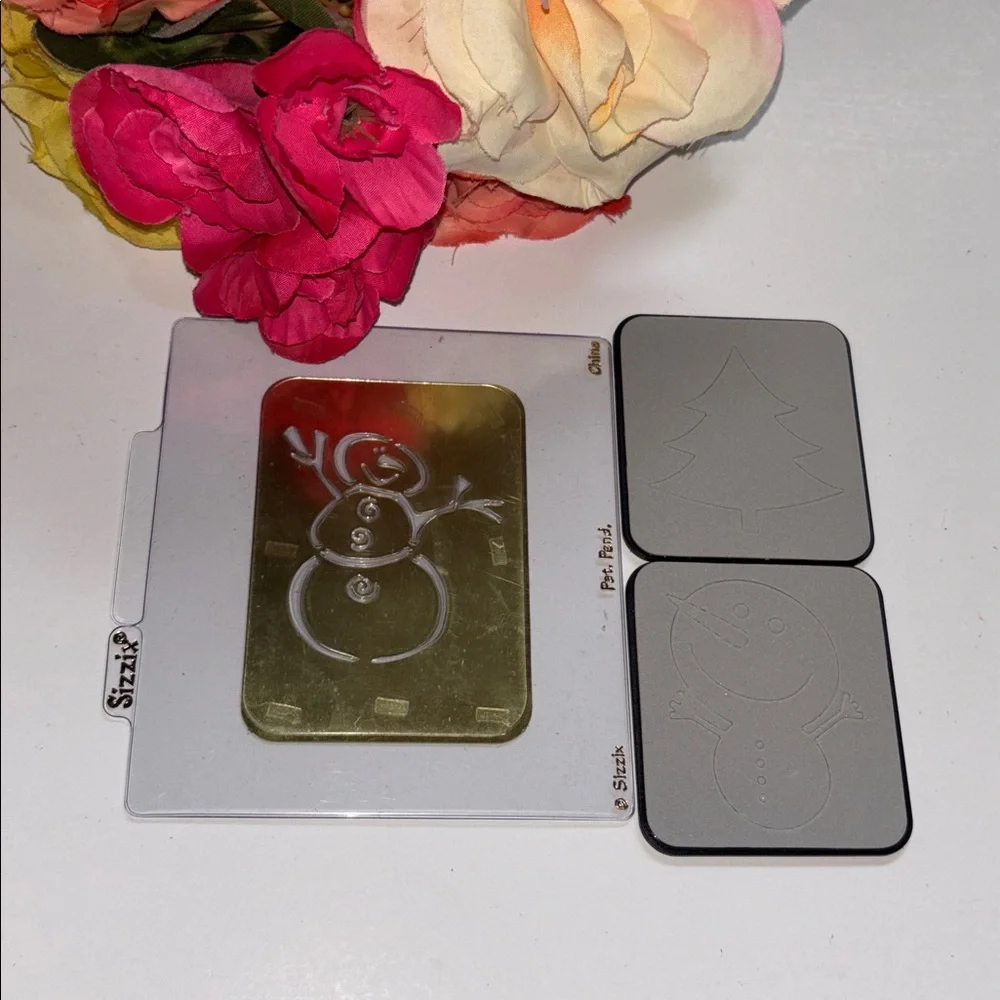 Sizzix Gold and Gray Snowman Embossing Set